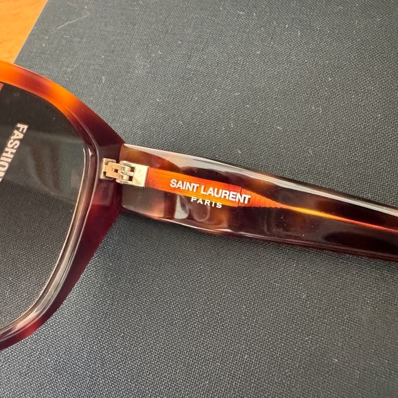 Yves Saint Laurent Tortoiseshell 56mm Gradiant Sunglasses - Picture 7 of 9